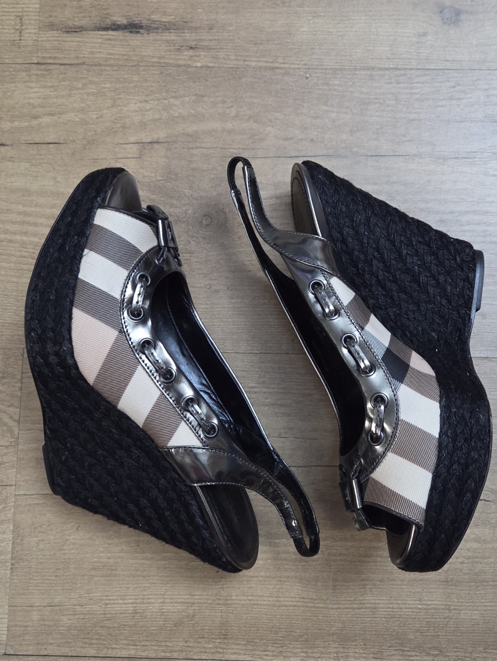 Burberry Espadrille Wedge - Picture 9 of 16